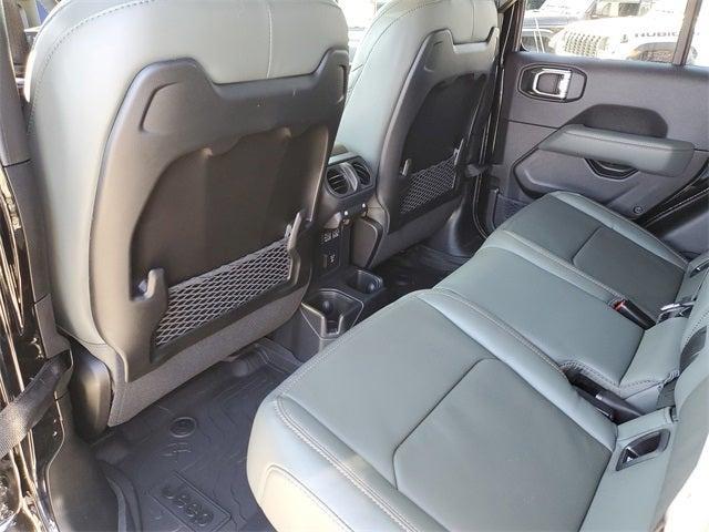 new 2025 Jeep Gladiator car, priced at $67,572