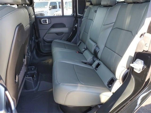 new 2025 Jeep Gladiator car, priced at $67,572
