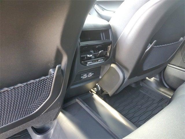 new 2025 Jeep Grand Cherokee car, priced at $41,300