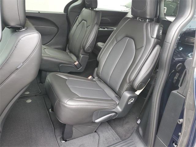 new 2025 Chrysler Pacifica car, priced at $47,804