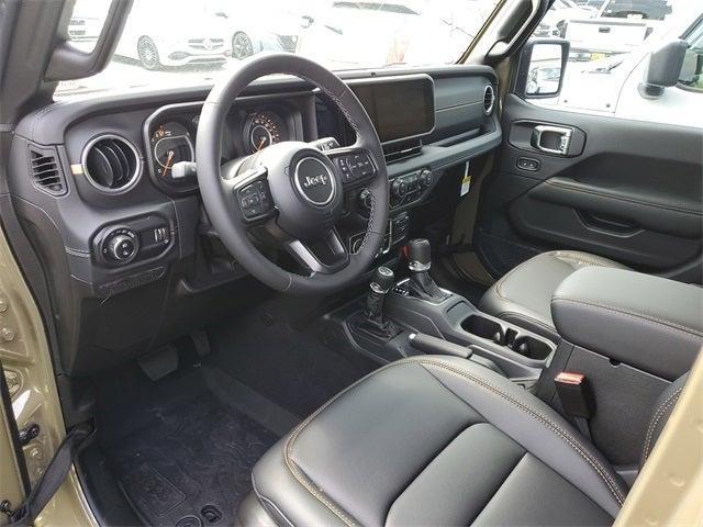 new 2025 Jeep Gladiator car, priced at $43,882
