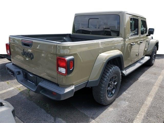 new 2025 Jeep Gladiator car, priced at $43,882