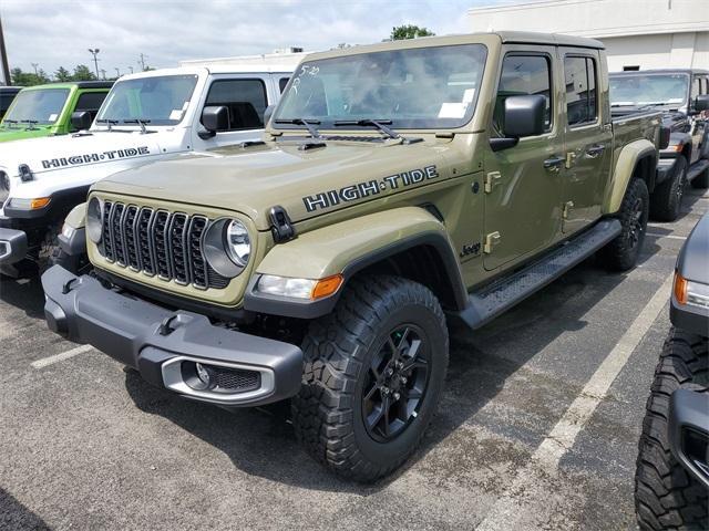 new 2025 Jeep Gladiator car, priced at $43,882