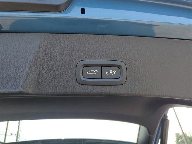 used 2023 Volvo XC40 car, priced at $34,564