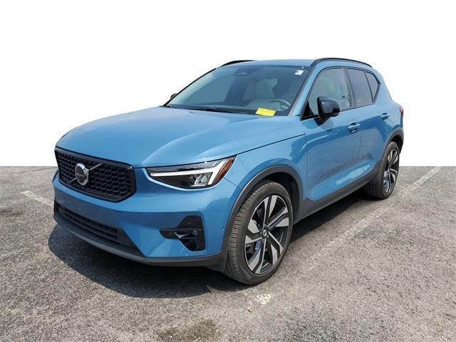 used 2023 Volvo XC40 car, priced at $37,990