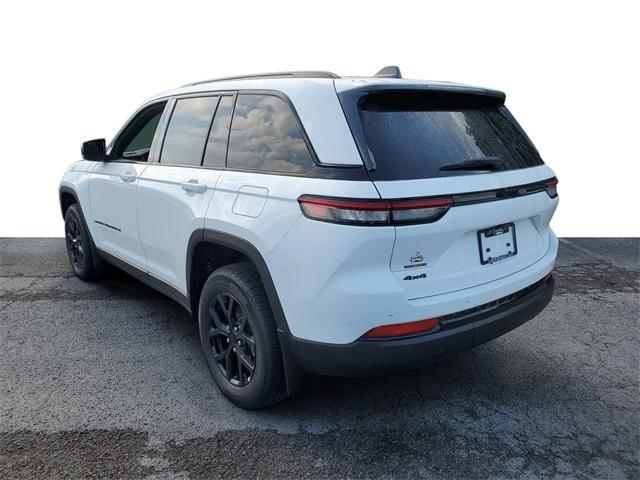 new 2025 Jeep Grand Cherokee car, priced at $45,060