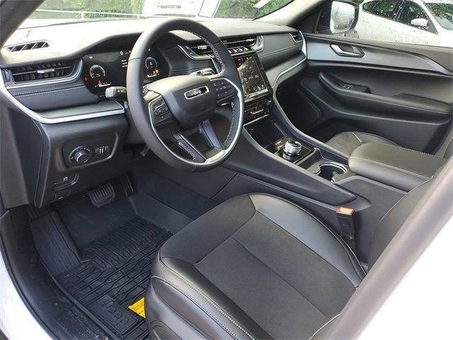 new 2025 Jeep Grand Cherokee car, priced at $45,060