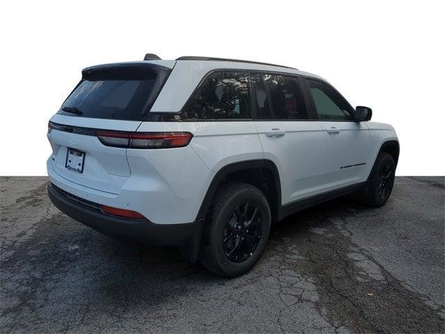 new 2025 Jeep Grand Cherokee car, priced at $45,060