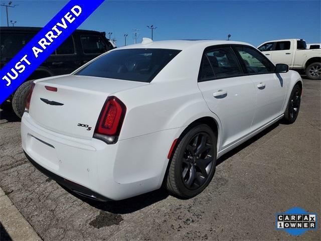 used 2023 Chrysler 300 car, priced at $30,991