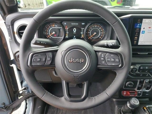new 2025 Jeep Gladiator car, priced at $48,827