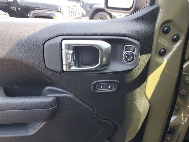 new 2025 Jeep Gladiator car, priced at $48,827