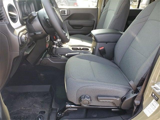 new 2025 Jeep Gladiator car, priced at $48,827