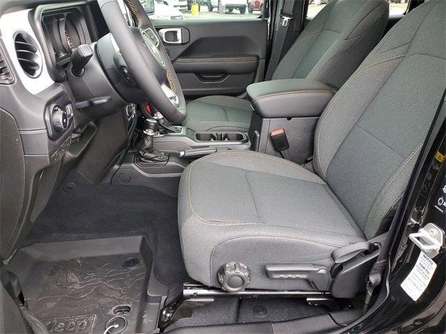 new 2025 Jeep Wrangler car, priced at $68,640