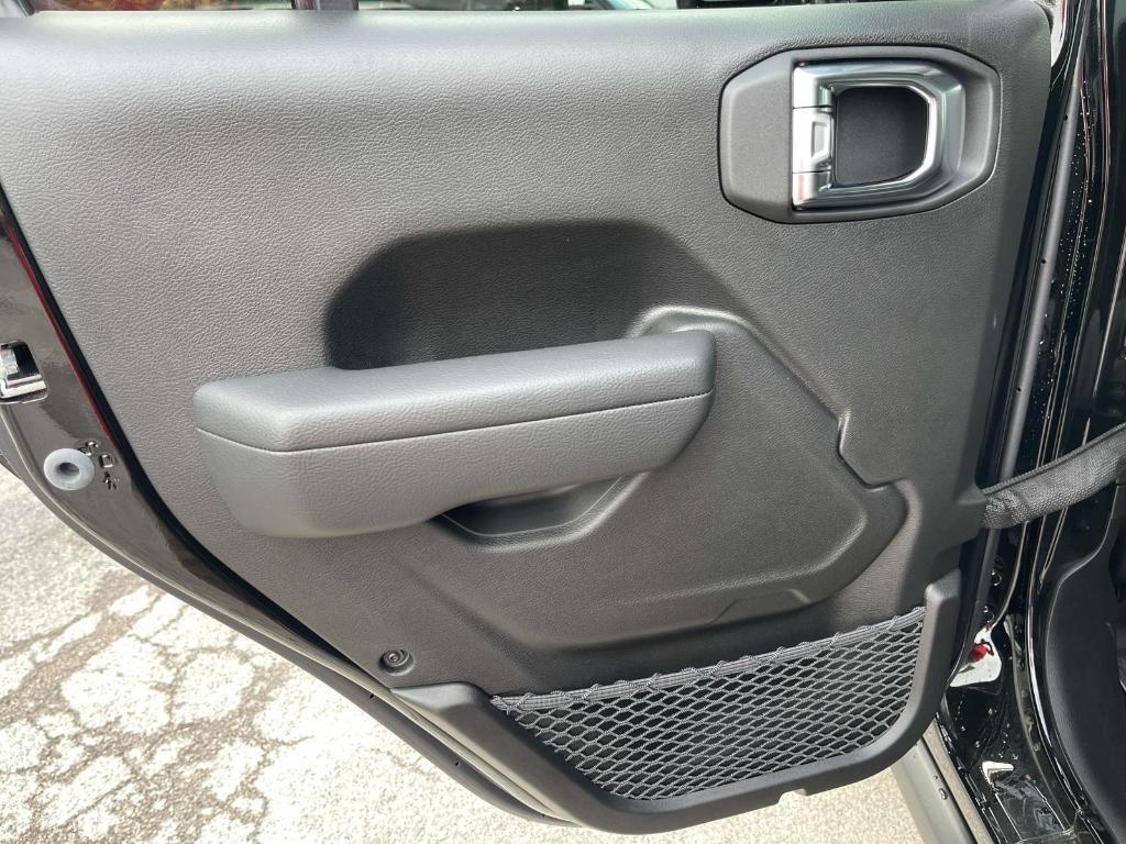 new 2025 Jeep Wrangler car, priced at $53,208