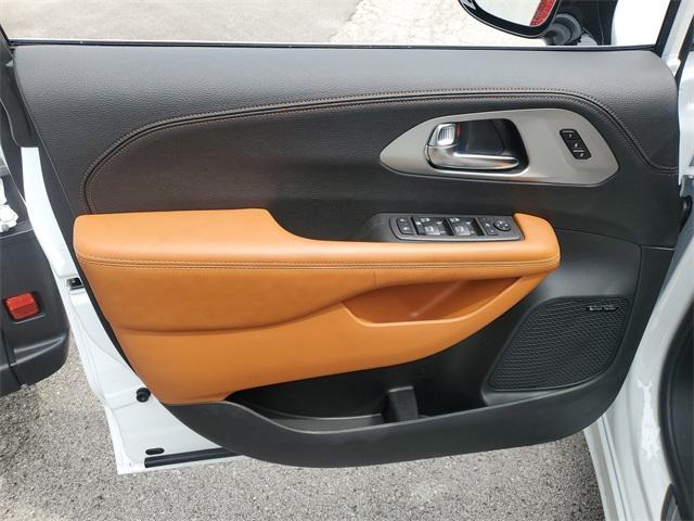 new 2025 Chrysler Pacifica car, priced at $49,818
