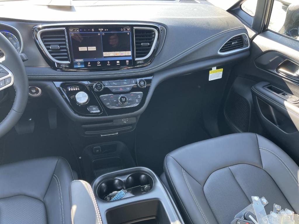 new 2026 Chrysler Pacifica car, priced at $42,261