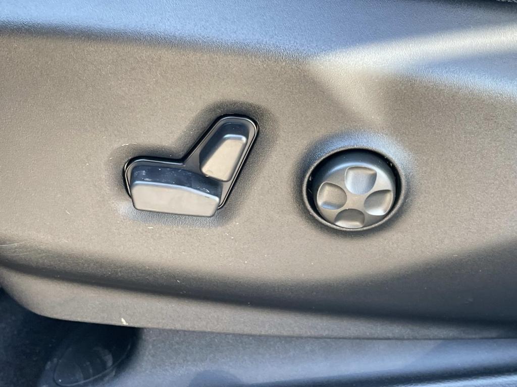 new 2026 Chrysler Pacifica car, priced at $42,261