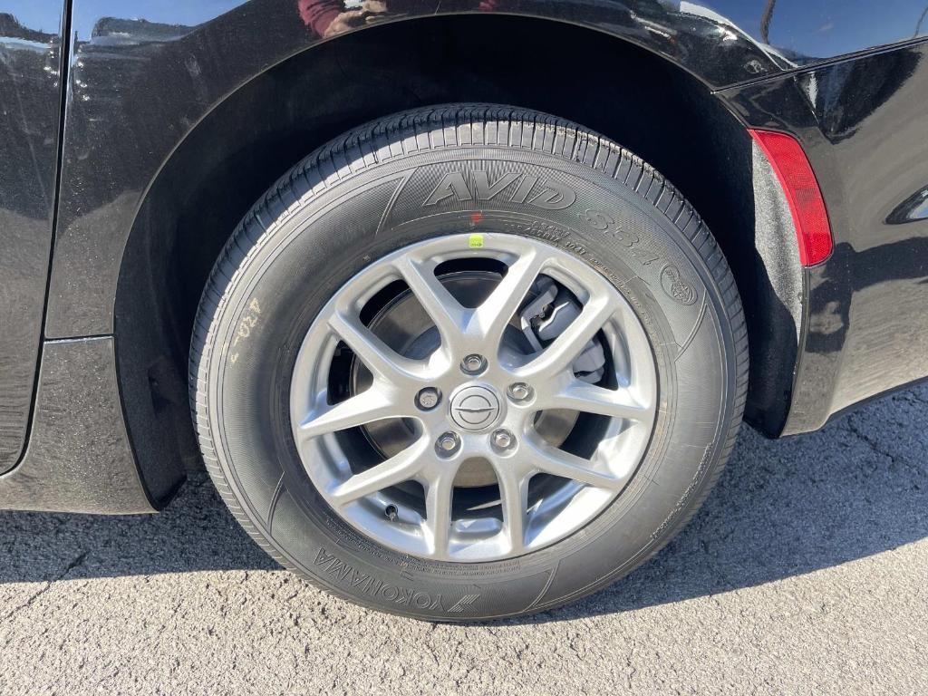 new 2026 Chrysler Pacifica car, priced at $42,261