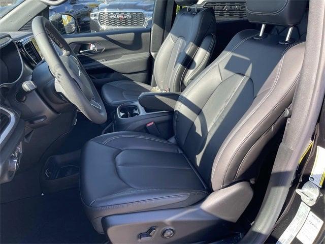 new 2026 Chrysler Pacifica car, priced at $40,511