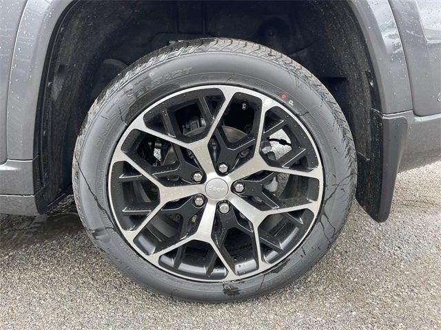 new 2025 Jeep Grand Cherokee car, priced at $62,802