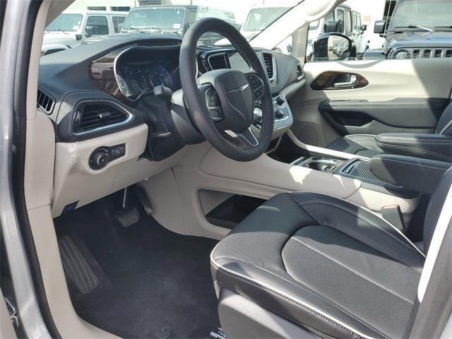 new 2023 Chrysler Pacifica car, priced at $48,191