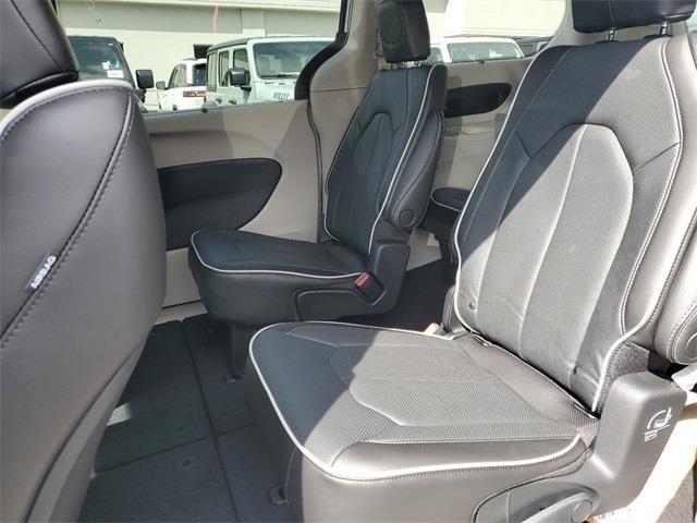 new 2023 Chrysler Pacifica car, priced at $48,191