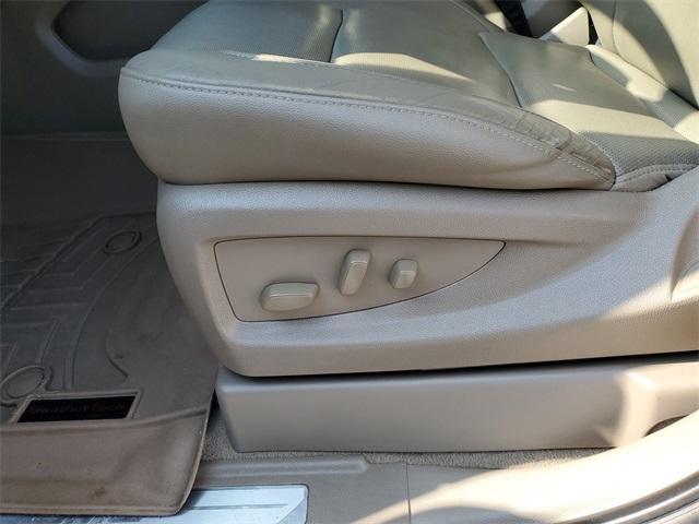 used 2019 GMC Yukon XL car, priced at $29,501
