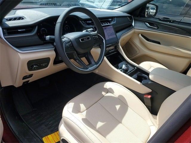 new 2025 Jeep Grand Cherokee car, priced at $49,371