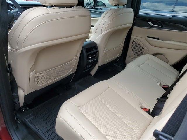 new 2025 Jeep Grand Cherokee car, priced at $49,371