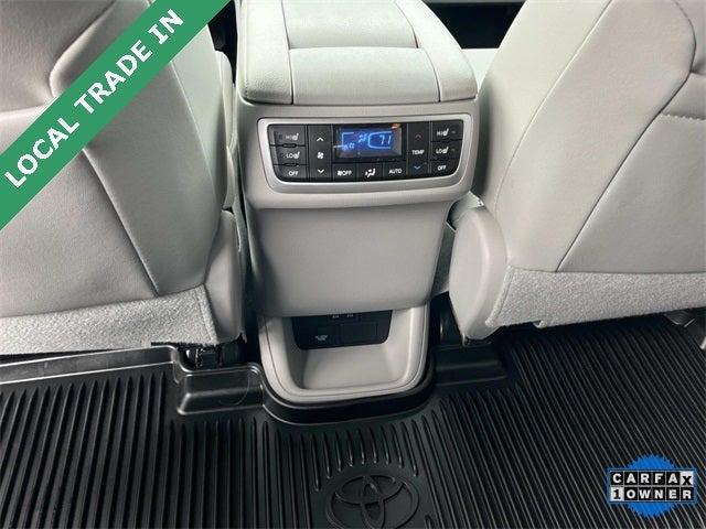used 2019 Toyota Highlander Hybrid car, priced at $30,990