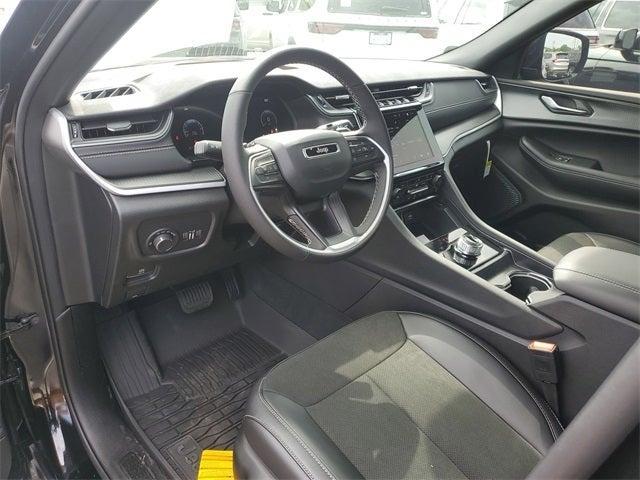 new 2025 Jeep Grand Cherokee L car, priced at $44,392
