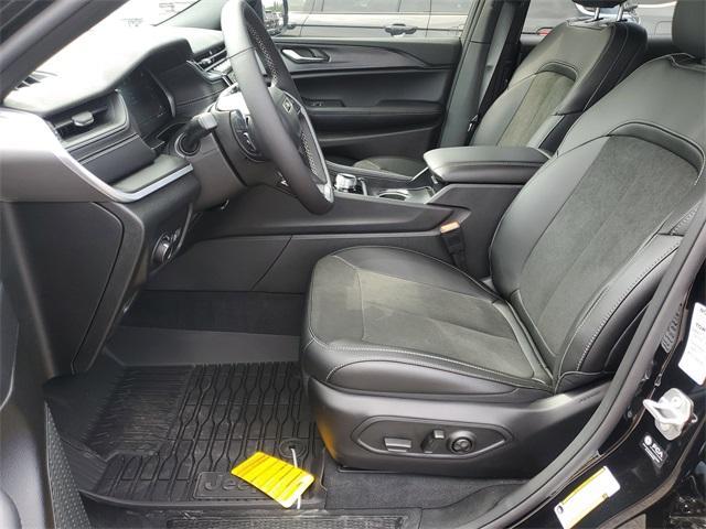 new 2025 Jeep Grand Cherokee L car, priced at $44,392