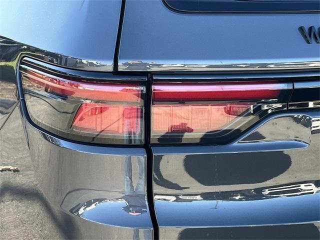 used 2024 Jeep Wagoneer car, priced at $62,990