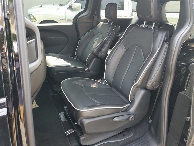 new 2025 Chrysler Pacifica Hybrid car, priced at $43,880