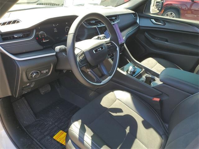new 2025 Jeep Grand Cherokee car, priced at $41,935