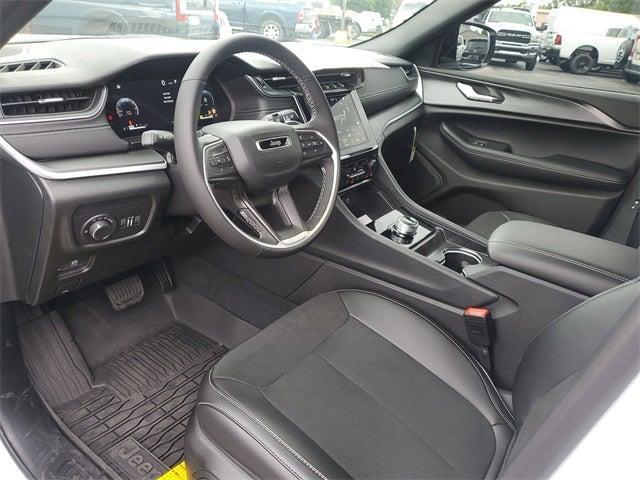new 2025 Jeep Grand Cherokee L car, priced at $44,792