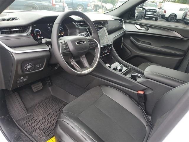 new 2025 Jeep Grand Cherokee L car, priced at $45,760
