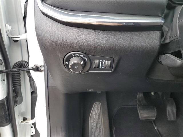 used 2022 Jeep Compass car, priced at $30,991