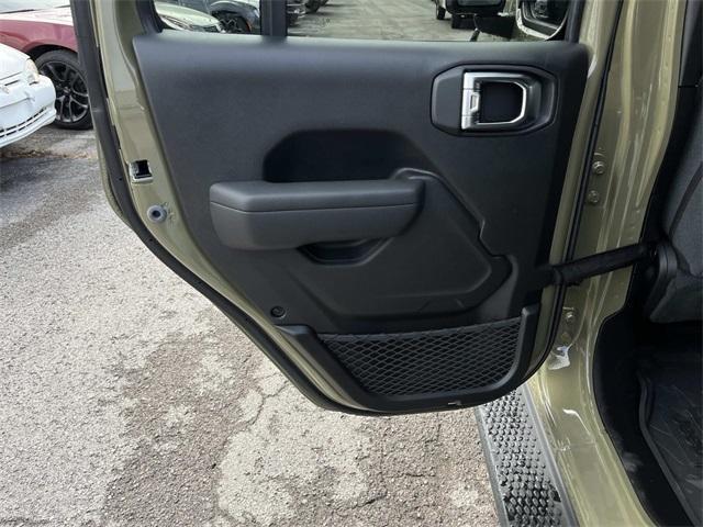 new 2025 Jeep Wrangler car, priced at $46,413