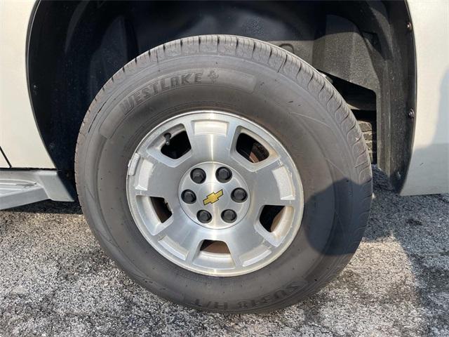 used 2012 Chevrolet Suburban car, priced at $10,990