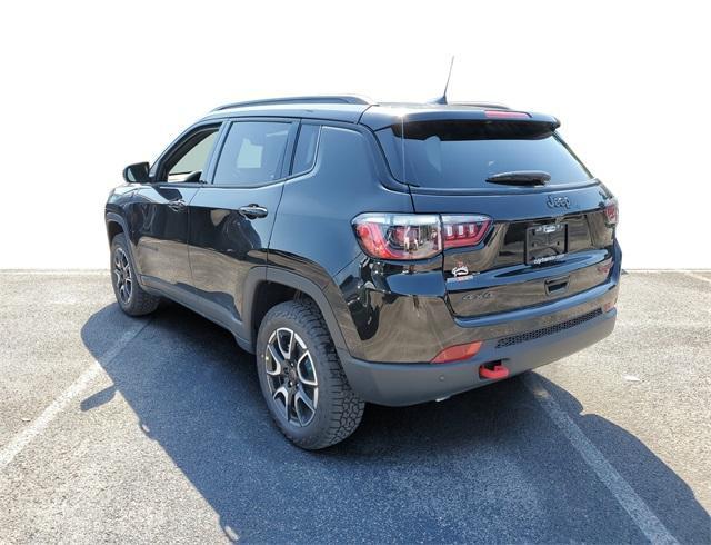new 2025 Jeep Compass car, priced at $34,119