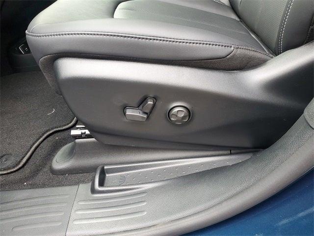 new 2025 Chrysler Pacifica car, priced at $42,527