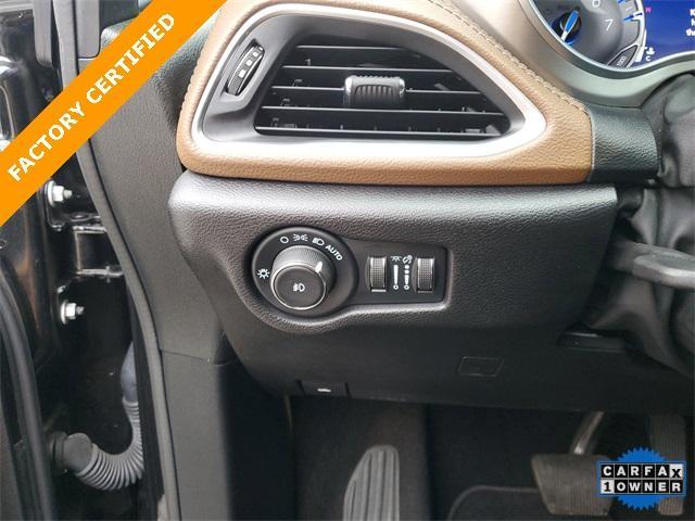 used 2021 Chrysler Pacifica car, priced at $35,871