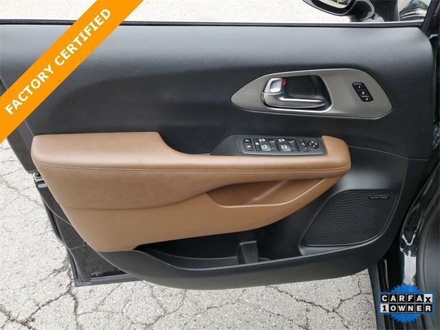 used 2021 Chrysler Pacifica car, priced at $35,871