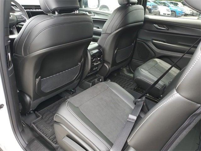 new 2025 Jeep Grand Cherokee L car, priced at $43,797