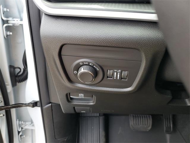 new 2025 Jeep Grand Cherokee L car, priced at $43,797