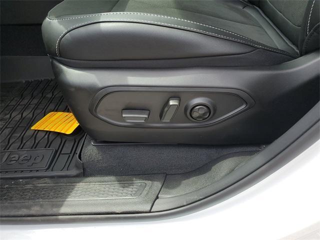 new 2025 Jeep Grand Cherokee L car, priced at $43,797