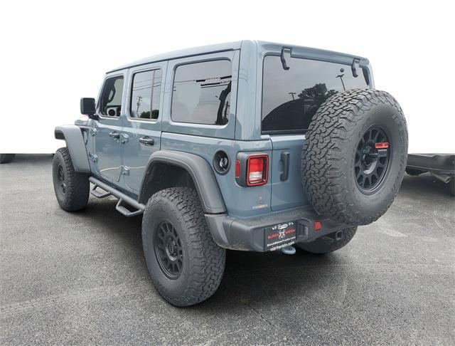 new 2025 Jeep Wrangler car, priced at $47,277