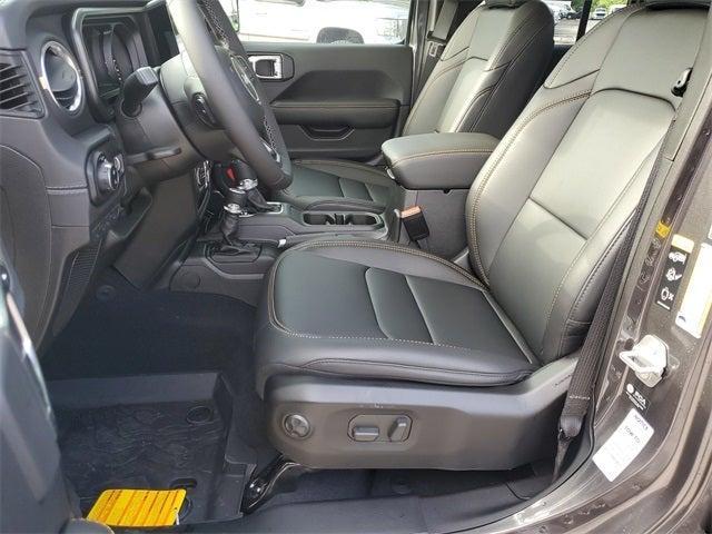 new 2025 Jeep Gladiator car, priced at $43,882