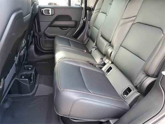 new 2025 Jeep Gladiator car, priced at $43,882